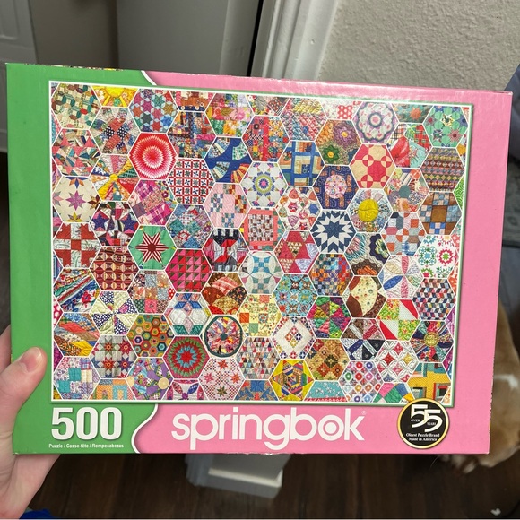 Springbok's 500 Piece Jigsaw Puzzle Crazy Quilts - Made in USA - Picture 1 of 1